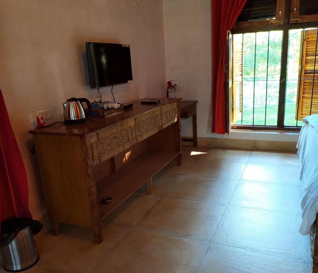Raktokorobi Karu Gram Sri Niketan Exterior foto