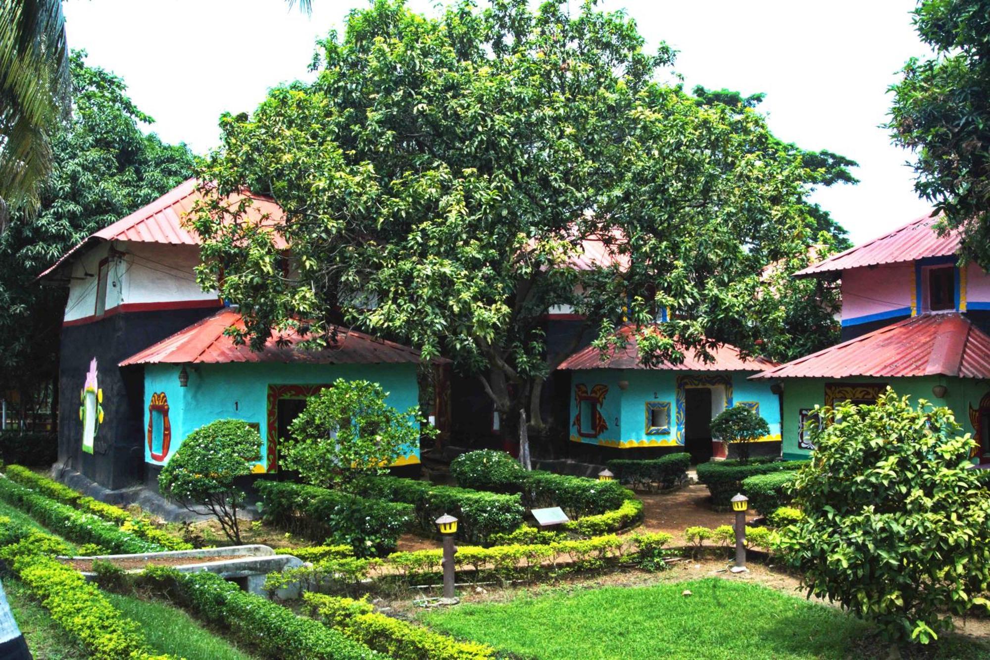 Raktokorobi Karu Gram Sri Niketan Exterior foto